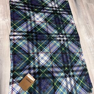 Burberry brand new scarf